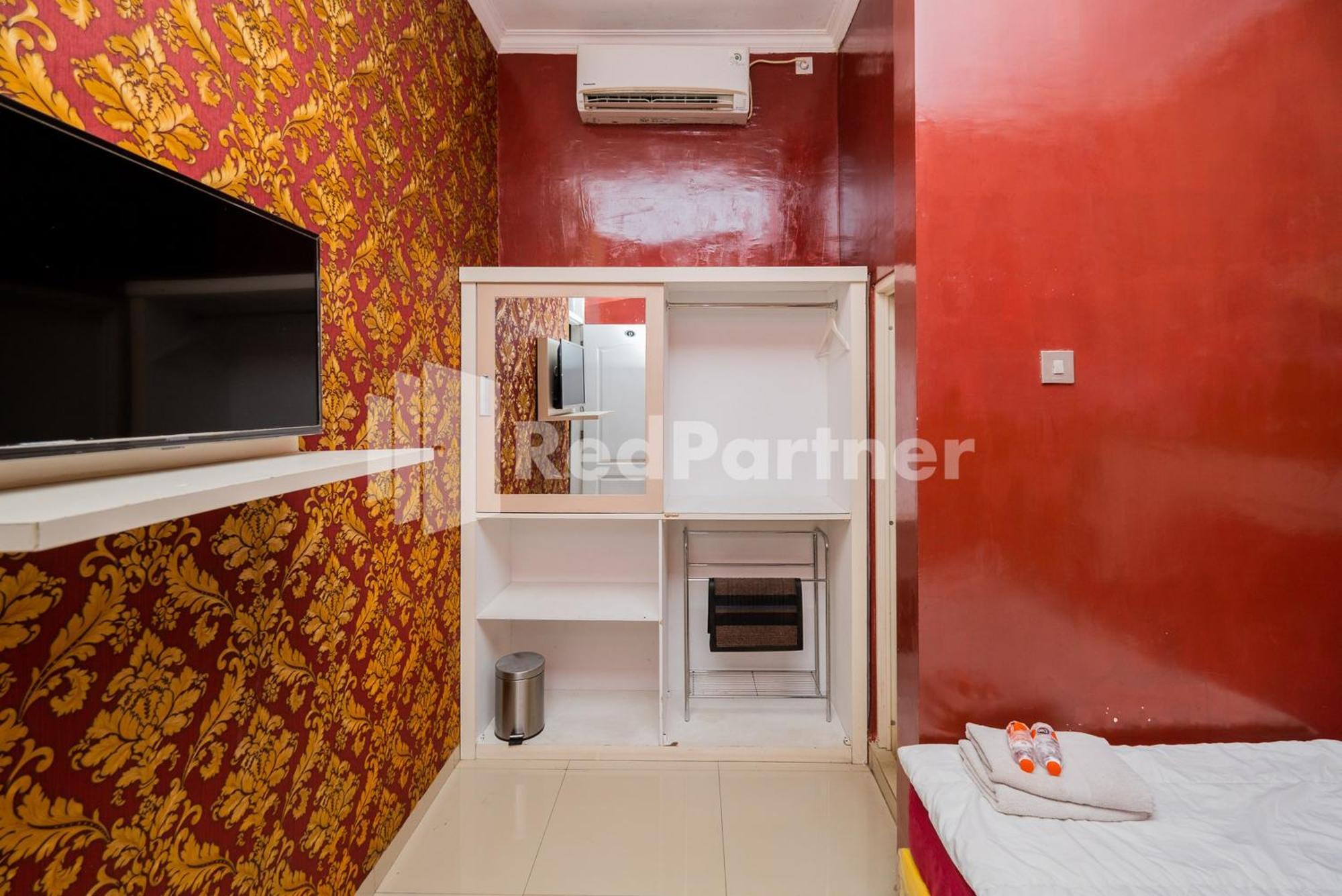Omah Kalimosodo Mitra Reddoorz Near Stasiun Malang Kota Baru Hotel Exterior photo