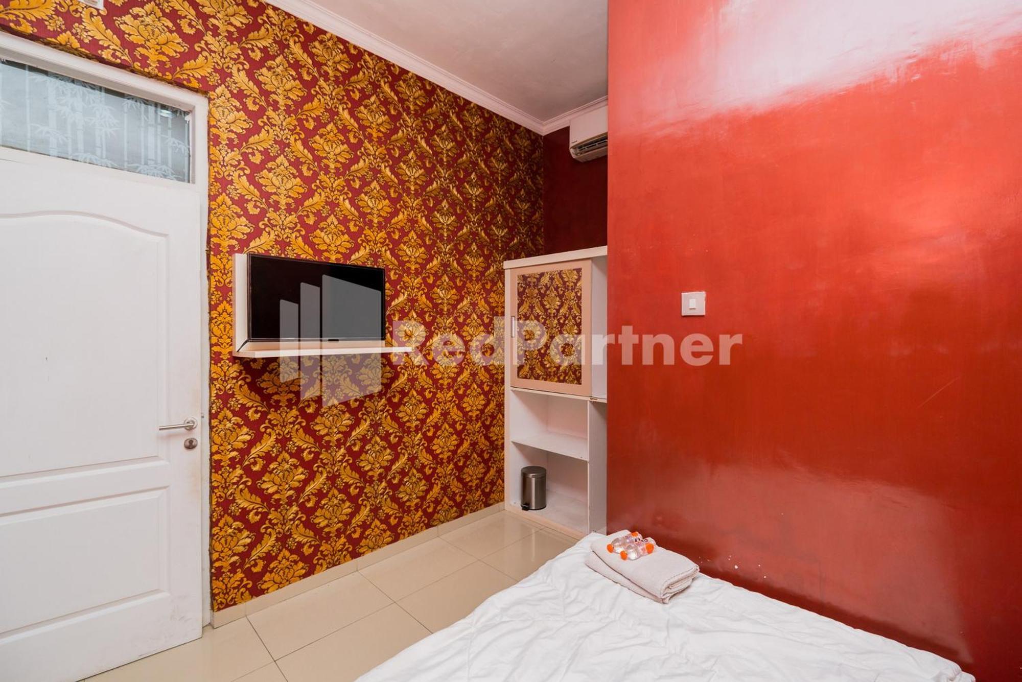 Omah Kalimosodo Mitra Reddoorz Near Stasiun Malang Kota Baru Hotel Exterior photo